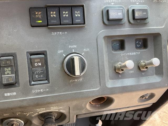 Tadano TR600N автокрани всюдиходи