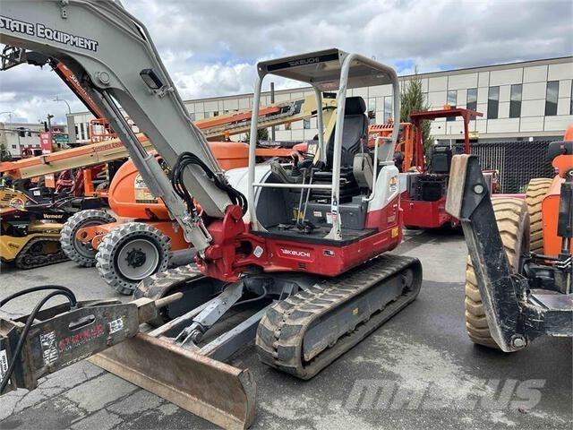 Takeuchi TB260 Гусеничні екскаватори