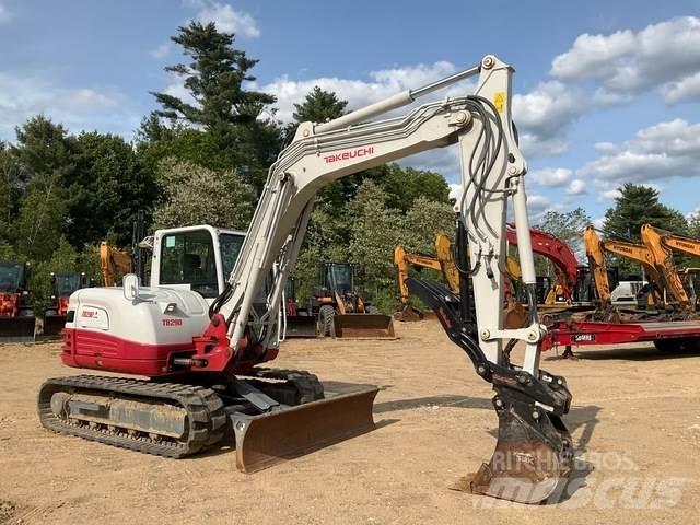Takeuchi TB290 Гусеничні екскаватори