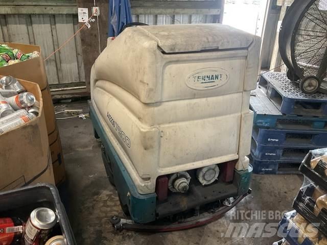 Tennant 7200 Підлогомиючі машини