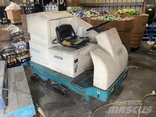 Tennant 7200 Підлогомиючі машини