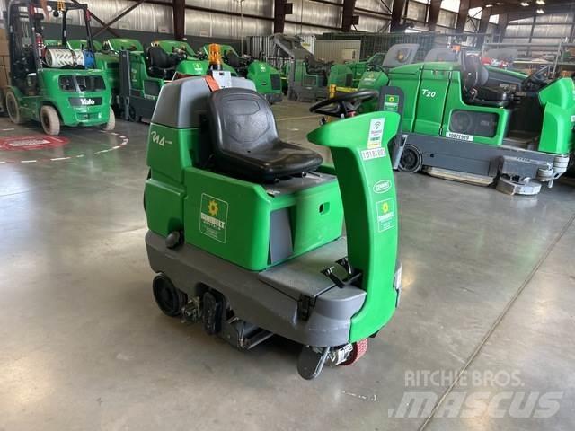 Tennant R14 Підлогомиючі машини