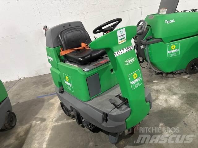 Tennant R14 Підлогомиючі машини