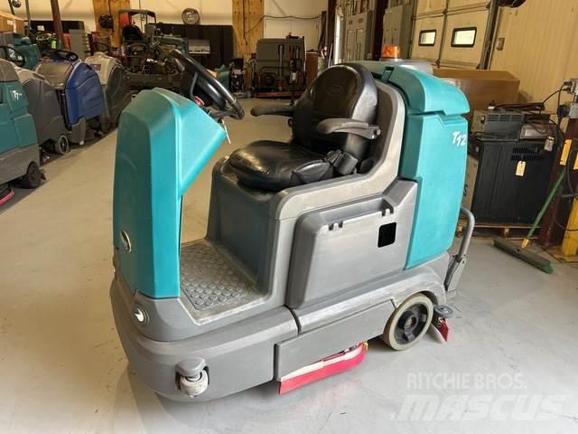 Tennant T12 Підлогомиючі машини