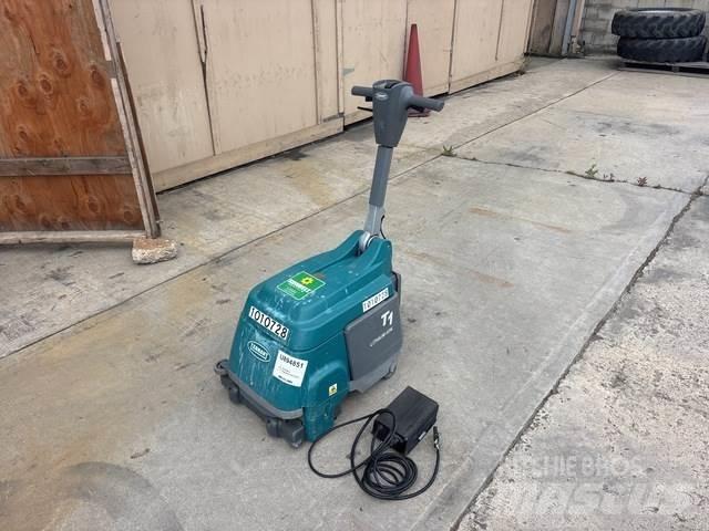Tennant T1B Підлогомиючі машини