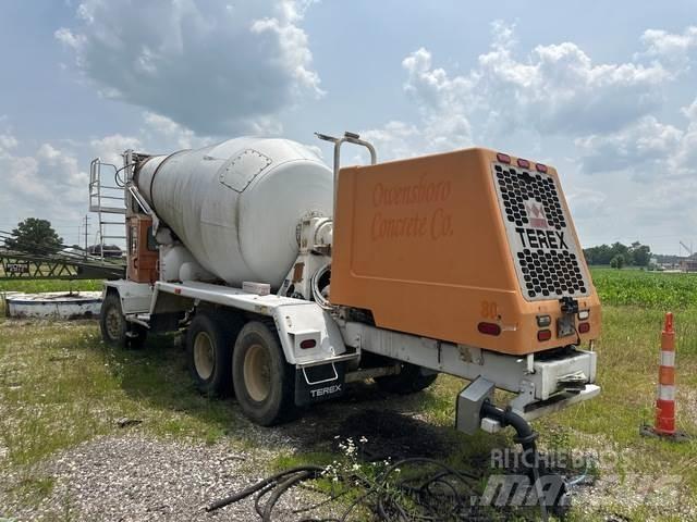 Terex  Вантажівки / спеціальні