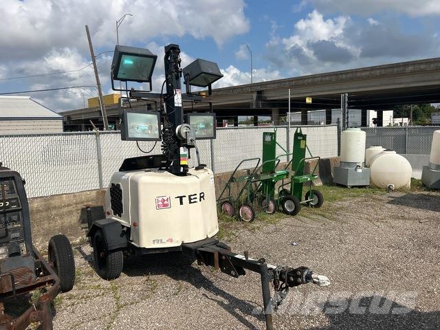 Terex RL4 Освітлювальні вежі