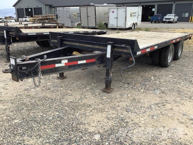 Titan  Трейлери колесного транспортного засобу