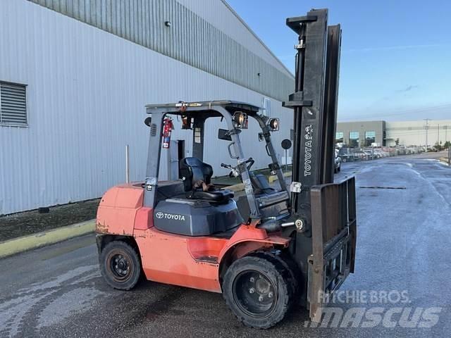 Toyota 7FGKU40 Будтехніка - Інші