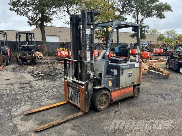 Toyota 8FBCU30 Електронавантажувачі