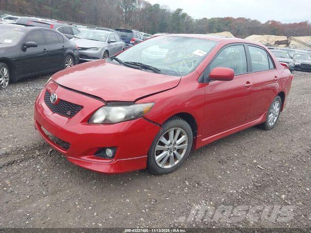 Toyota Corolla Автомобілі