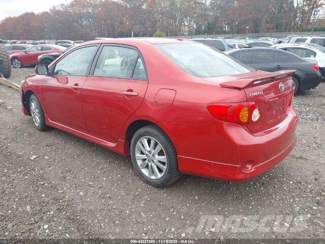 Toyota Corolla Автомобілі