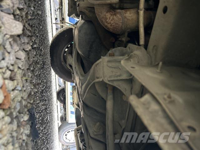 Toyota HiAce Панельні фургони
