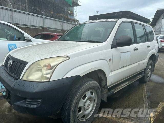 Toyota Prado Автомобілі