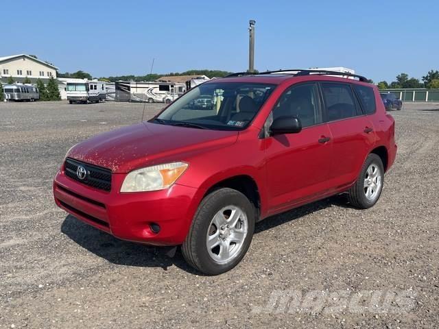 Toyota RAV4 Автомобілі
