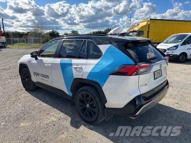Toyota Rav4 Автомобілі