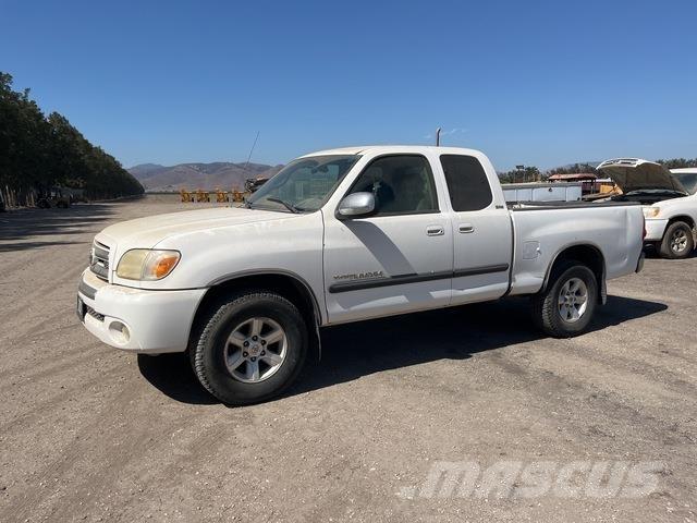Toyota Tundra Пікапи / Бічне розвантаження
