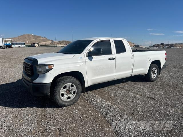 Toyota Tundra Пікапи / Бічне розвантаження
