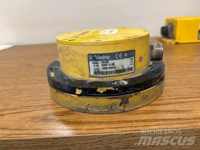Trimble RS400 Будтехніка - Інші
