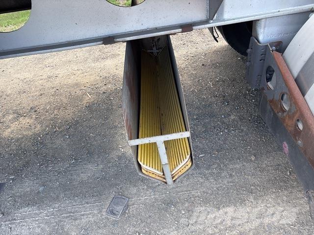 Vawdrey  Тентовані причепи