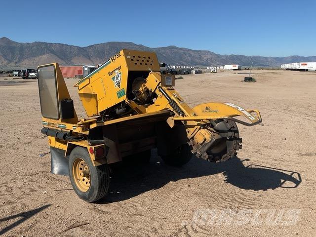 Vermeer  Машини для подрібнення пнів