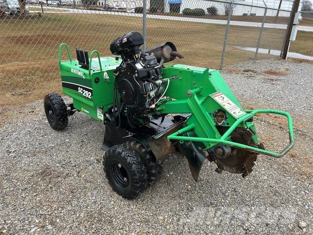 Vermeer SC292 Машини для подрібнення пнів