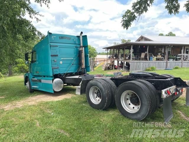 Volvo  Тягачі
