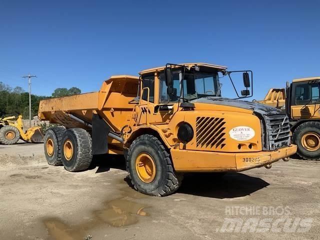 Volvo A25D Зчленовані самоскиди