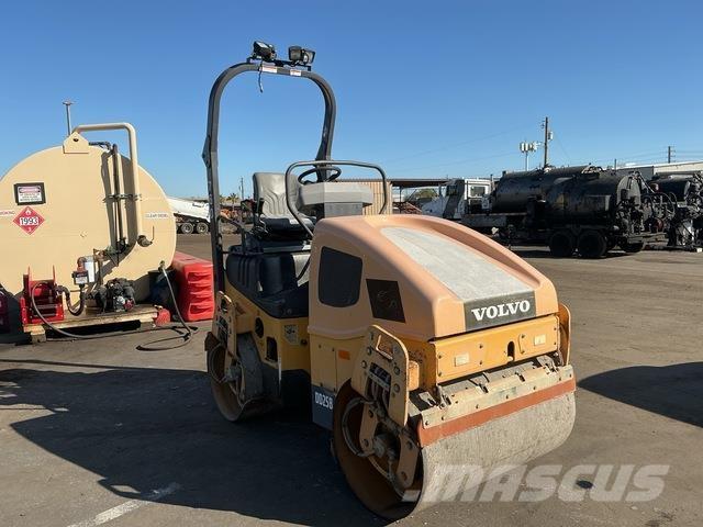 Volvo DD25B Котки тротуарні