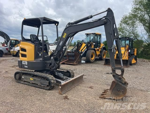Volvo EC27D Гусеничні екскаватори