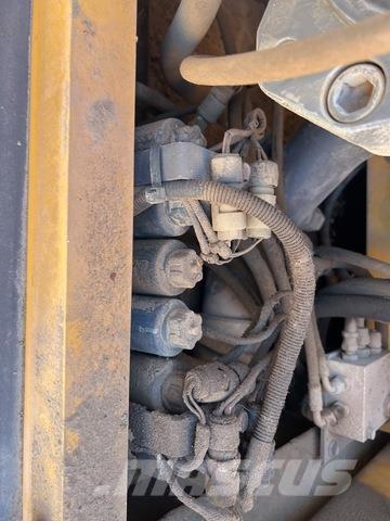 Volvo EC290BLC Гусеничні екскаватори