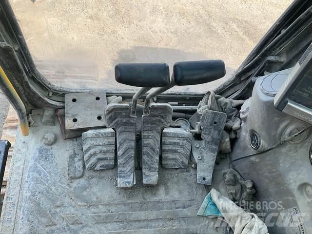 Volvo EC480 Гусеничні екскаватори