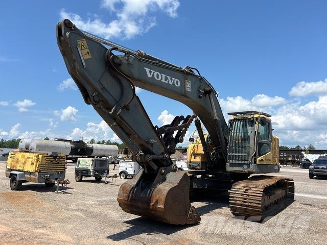 Volvo ECR305CL Гусеничні екскаватори