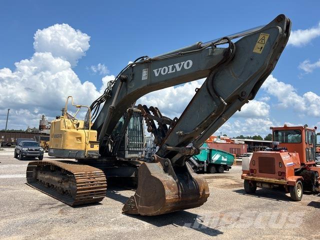 Volvo ECR305CL Гусеничні екскаватори