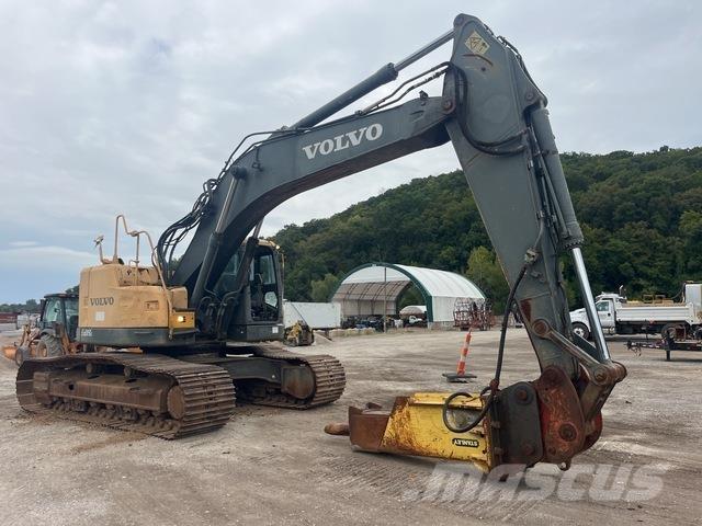 Volvo ECR305CL Гусеничні екскаватори