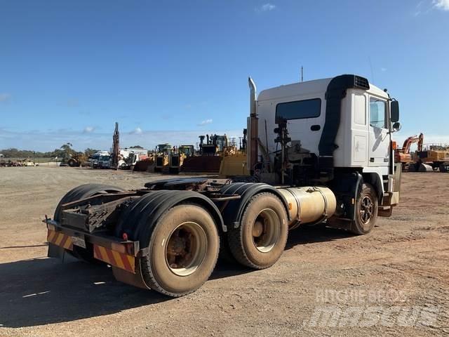 Volvo F12 Тягачі
