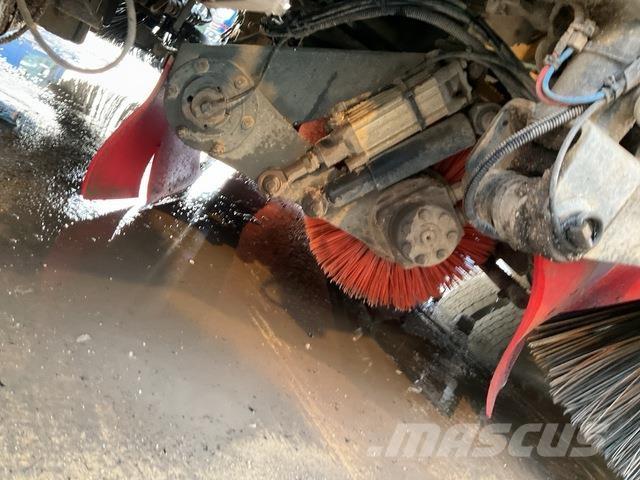 Volvo FH460 Прибиральні машини