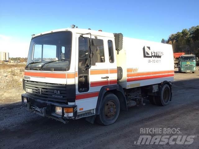 Volvo FL611 Прибиральні машини