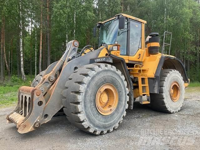 Volvo L220 F Фронтальні навантажувачі