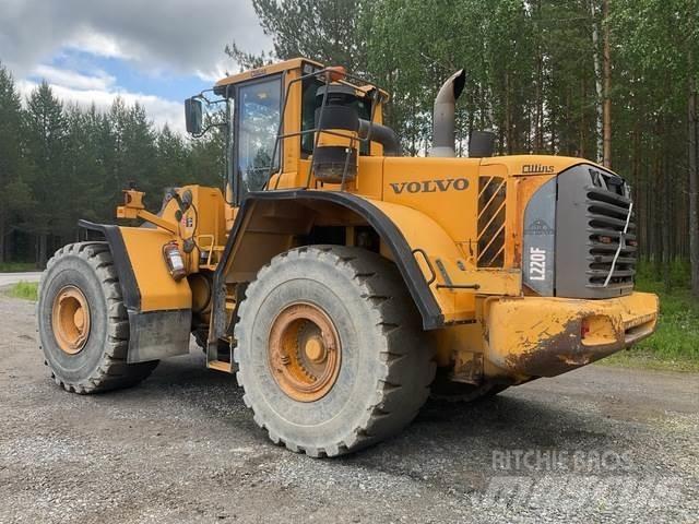 Volvo L220 F Фронтальні навантажувачі