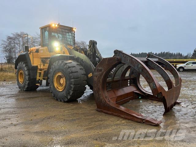 Volvo L220G Фронтальні навантажувачі