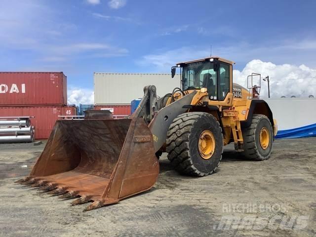 Volvo L220H Фронтальні навантажувачі