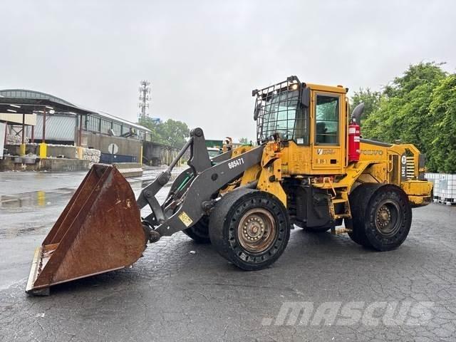 Volvo L90E Фронтальні навантажувачі