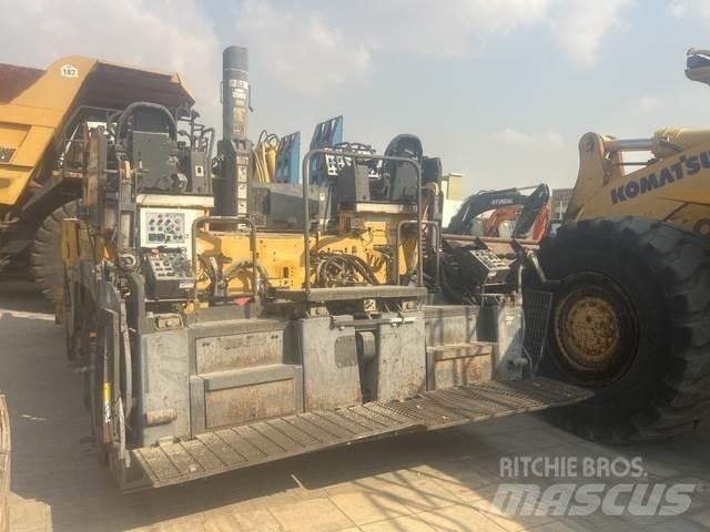 Volvo PF6170 Асфальтовкладачі