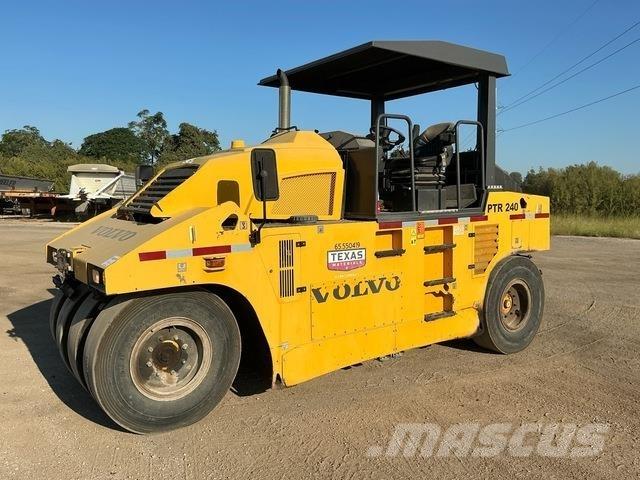 Volvo PTR240 Пневматичні катки