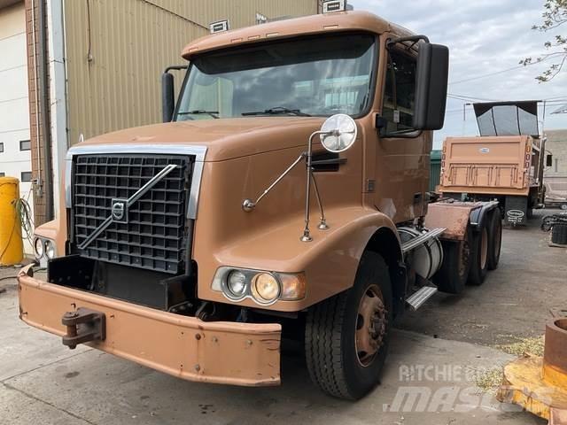 Volvo VHD Тягачі