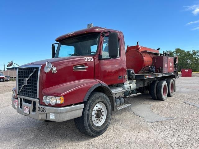 Volvo VHD Вантажівки-цистерни