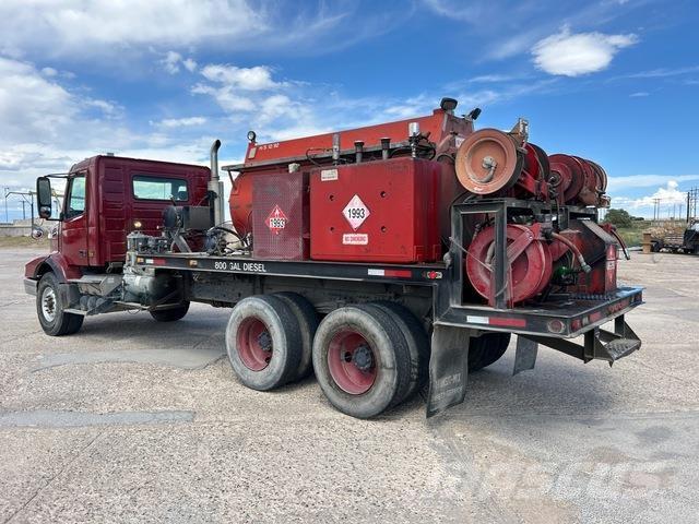 Volvo VHD Вантажівки-цистерни