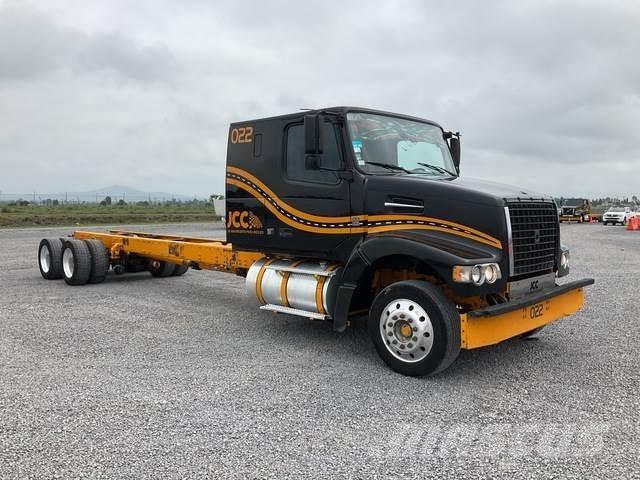 Volvo VHD64F Кабіни