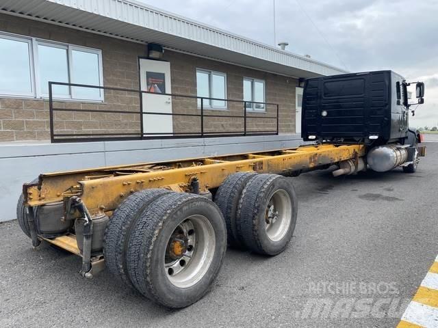 Volvo VHD64F Кабіни
